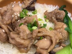 -煲仔皇腊味煲仔饭(经四万达店)