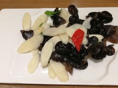 山药炒木耳-清真·玛丽亚新疆菜主题餐厅(浙江中路店)