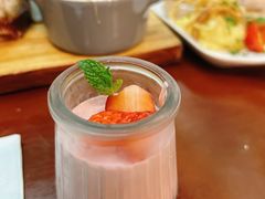 草莓慕斯-haxnbauer海森堡德国餐厅(深圳coco店)