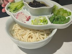 炸酱面-四季民福烤鸭店(外滩外白渡桥店)