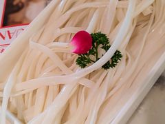 -左庭右院鲜牛肉火锅(浦江欢乐颂店)