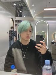 -Tloml salon