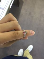 -威德钻石-克拉钻大本营(南京东路店)