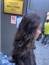 点击看大图 -藤野造型专业烫染接发