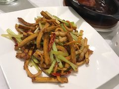 -鹿港小镇(金虹桥国际中心店)