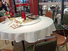 -刘姐啤酒鱼民族演艺餐厅(西街总店)