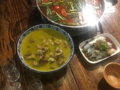 -亮欢寨酸汤鱼(沙冲路店)