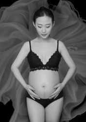 -初·印象孕妇儿童摄影馆