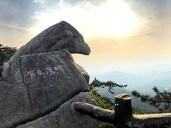 -罗田薄刀峰风景区