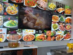 -壹阁胡羊焖饼(特色小吃街店)