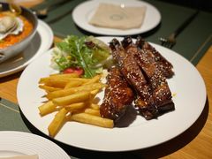 特色烤肋排-LUCCA卢卡西班牙海鲜饭(远洋广场店)