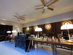 大堂-银米·云南传统过桥米线(双廊黑金冠店)