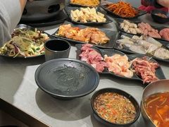-啊美丽炭火烤肉(滑翔一店)
