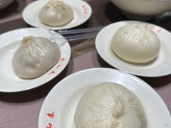 蟹黄大汤包-共和春(甘泉路店)