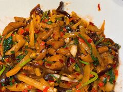酸萝卜炒鹅肠-吃饭皇帝大(解放西路店)