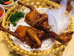 金牌脆皮乳鸽-茶小点(丽悦新天店)
