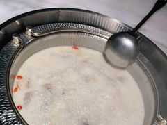 -煲宫猪肚鸡(晶品店)