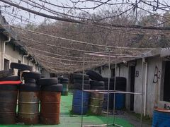 -东湖小天池真人CS彩弹野战基地