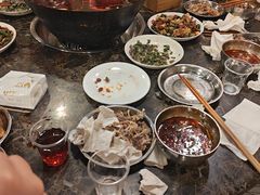 -鸿顺老铁锅美蛙鱼府(解放碑店)