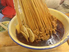 -拈签一笑黄牛肉辣卤串串