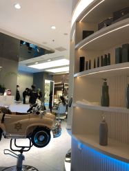 -PE SALON