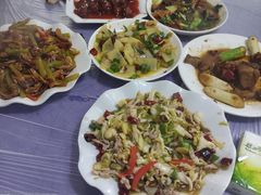 -瑜瑜饭馆