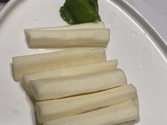 -红鼎豆捞·非遗鲍皇汤火锅(宝丰路店)