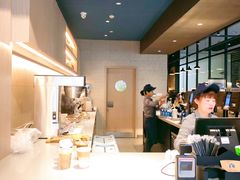 -瑞幸咖啡(巴黎春天陕西路店)