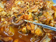 -亲昵春川鸡排(韩国美食街店)