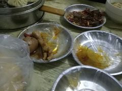 -梁老三麻辣鸡头(汝河小区店)