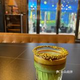 这家新店有点东西，它家咖啡能舔杯！