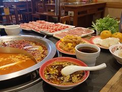 -沸炉重庆老火锅(军事博物馆店)