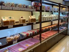 -红宝石·鲜奶小方·海派西点房(丰庄店)