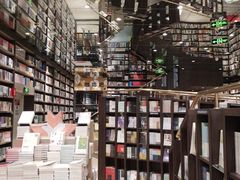 -钟书阁(群光广场店)