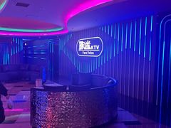 -歌迷量贩KTV(南阳路店)