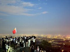 -鬼笑石后山停车场