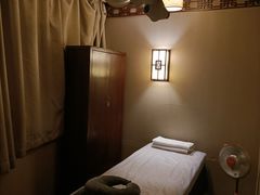 -裕和堂中医推拿艾灸(太古汇臻品店)