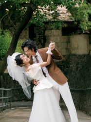 -雪中彩影婚纱摄影·微光艺术中心