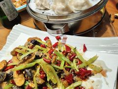 -快乐老家三鲜饺子东北菜(南六中路店)