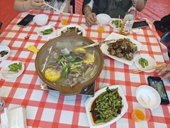 -江湖亮亮蒸虾大排档烤全羊清真(武汉总店)