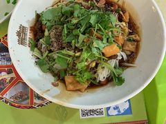 -海口骑楼小吃街