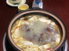 -菌之家·专业纯野生菌火锅·特色炒菌