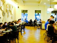 大堂-星巴克臻选(广州沙面店)