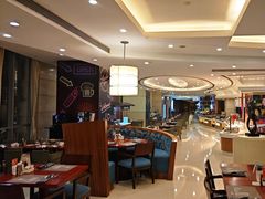 -元一希尔顿酒店·鲜切牛肉火锅禅自助餐厅