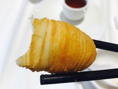 榴莲千丝酥-稻香酒家·34年老字号·港式粤菜(汉街店)