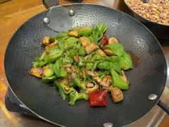-那家老院子东北菜·饺子·小鸡炖蘑菇(艳华街店)