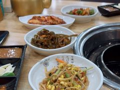 -牛信亭韩国料理·炭火烤肉(紫藤路店)