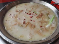 酸汤兔大锅-老来福·非遗酸汤兔(凯旋路店)