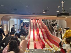 -奈尔宝家庭中心·亲子餐厅(北京东坝万达店)