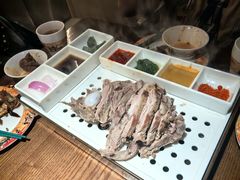 招牌手抓羊腿-相约·羊村小馆非遗手抓肉(七一酱园店)